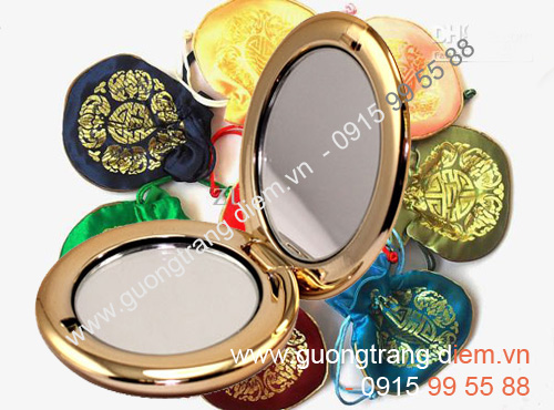 Mua gương trang điểm làm quà tặng noel vô cùng ý nghĩa Mua gương trang điểm làm quà tặng noel vô cùng ý nghĩa